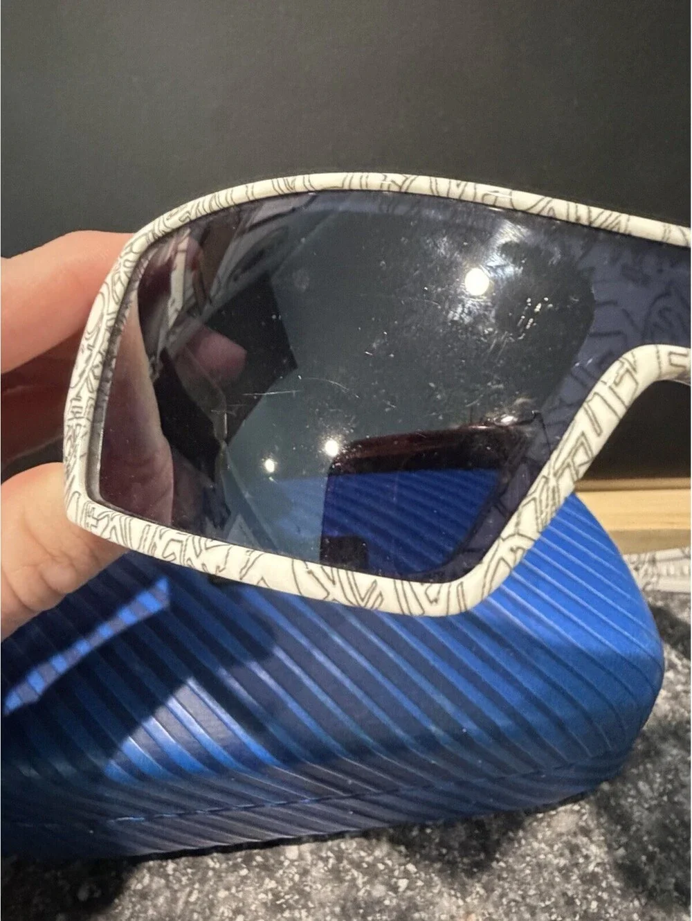 Oakley Oil Rig OO9119-03 White Graphic Sunglasses Black Lenses Case And 2 Bags